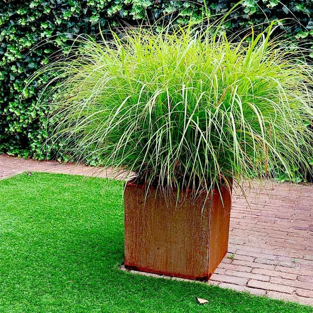 Fioriera in corten quadrata