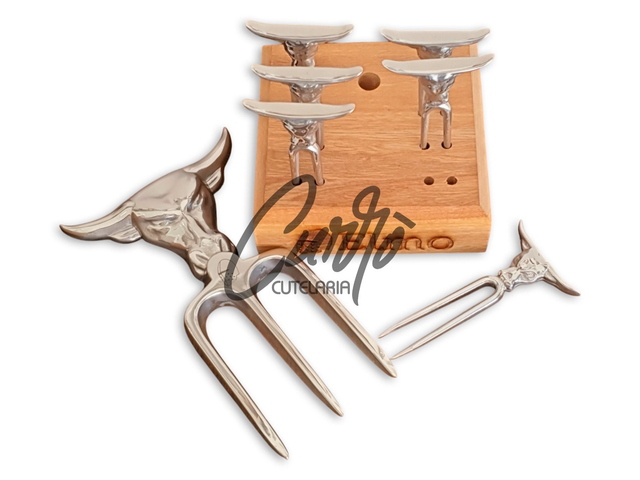 Kit De Petiscos Tridente Touro Elmo 7 Peças + Base Madeira