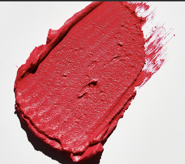 Revolution - Mousse Blusher - Blush - Juicy Fuchsia Pink JUICY FUCHSIA PINK