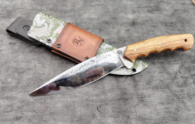 Couteau chasse Albizzia *