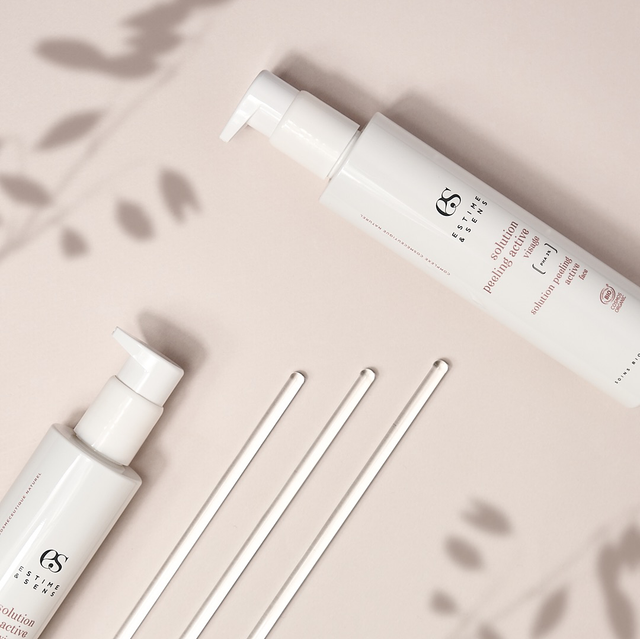 Solution peeling active