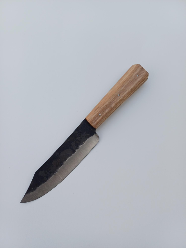 Couteau droit forgé moyen