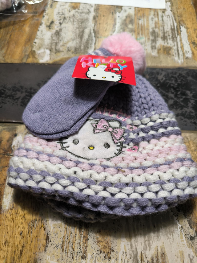 BONNET ET GANTS HELLO KITTY POLAIRE 