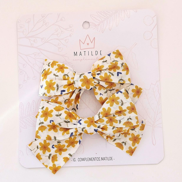 Pinza Lazo Par Amarillo Flores