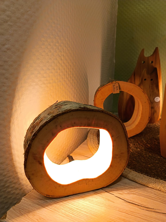 Lampe à LED en bouleau