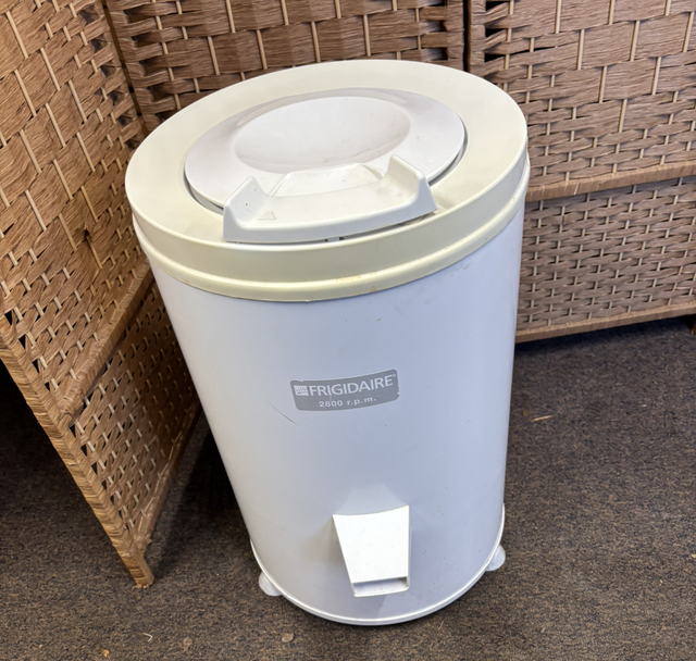 Frigidaire Spin Dryer