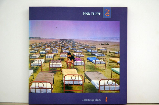 Pink Floyd - A Momentary Lapse Of Reason (1987)