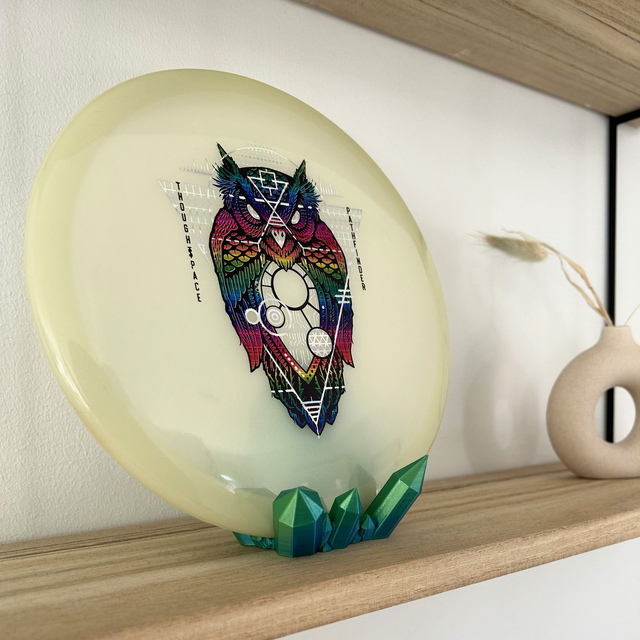 Crystal disc stand