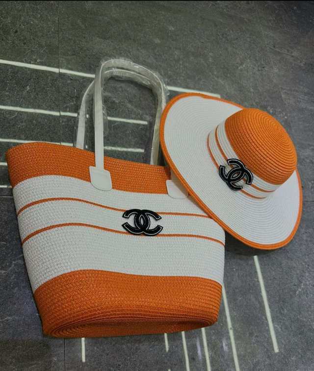 Sac avec chapeaux CH