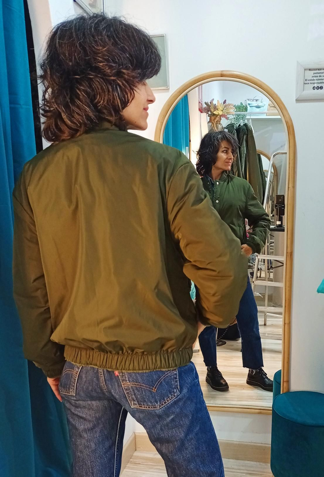Abrigo Bomber reversible militar