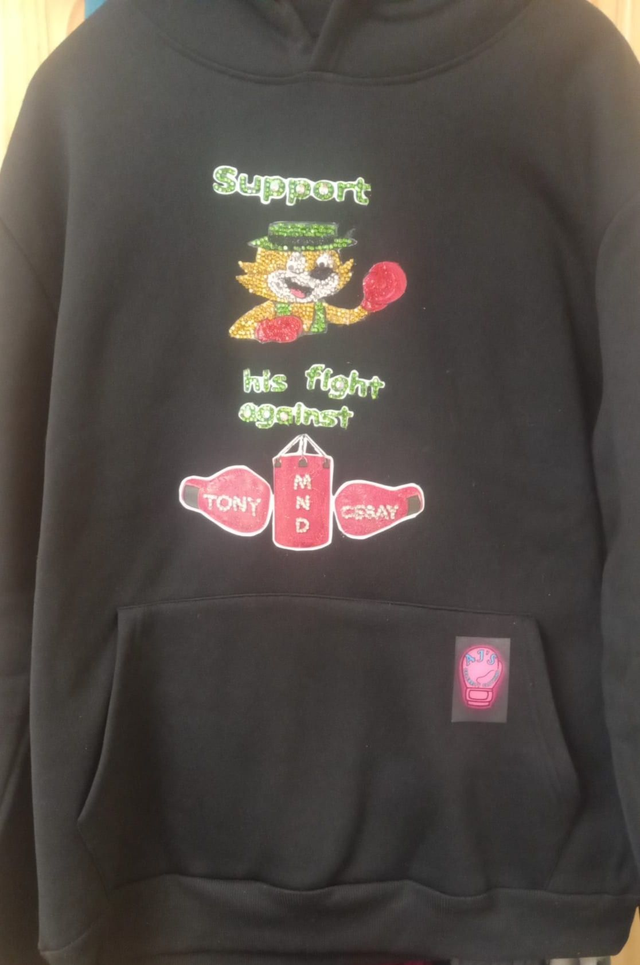 TONY CESAY Support TOP CAT His Fight Againt MND In Rhinestones &amp; Clothing Paints BLACK JUMPER