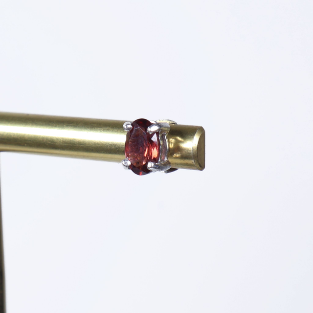Pair of Vintage Sterling Silver 925 Small Dainty Delicate 5x4mm Oval Cut Red Garnet Gemstone Januray Birthstone Stud Earrings