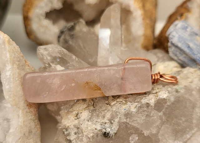 Morganite pendant - large 