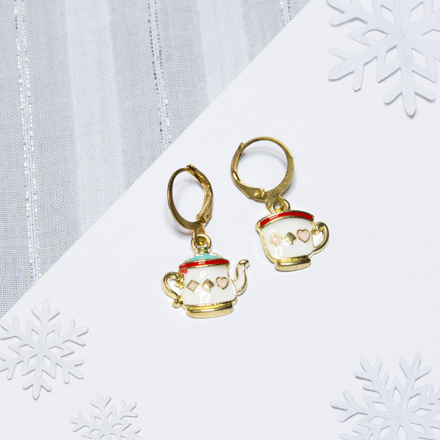 Čajnik in skodelica (bela)