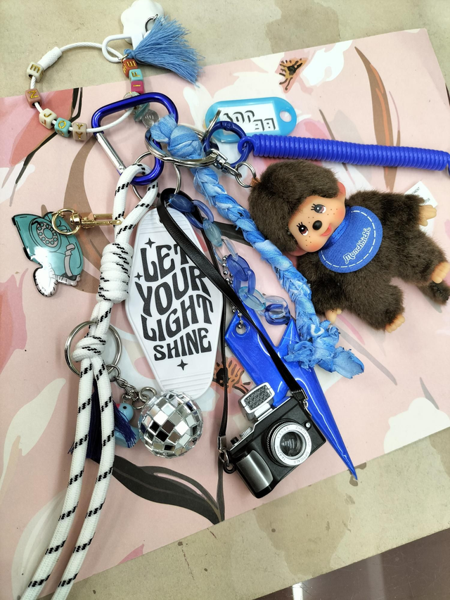 Bijoux de sac "kiki" bleu 