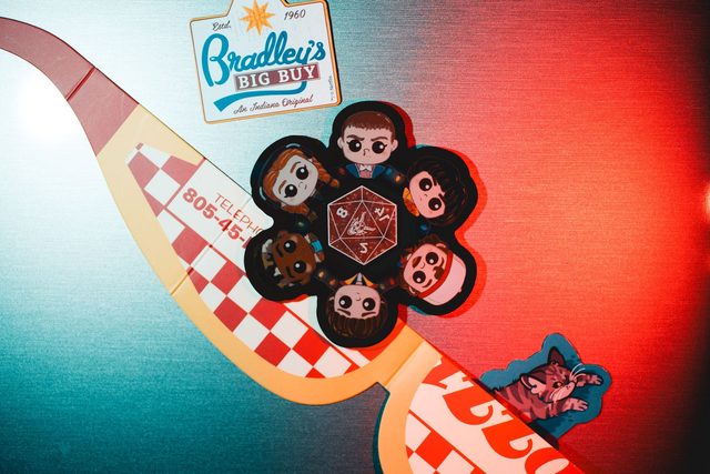 Spinning magnet - Stranger Things