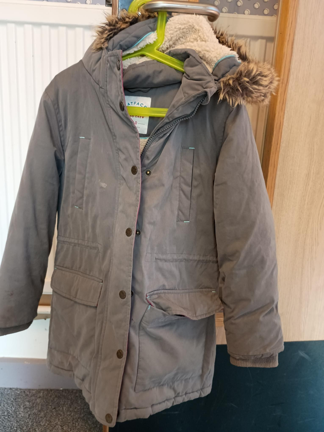 'Fatface' winter coat, hooded, 9-10 years