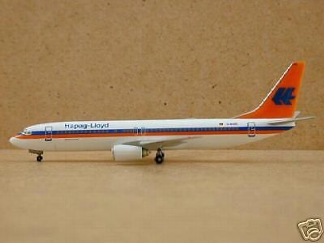 Hapag Lloyd B-737-800 ( D-AHFC), 1:400 Herpa