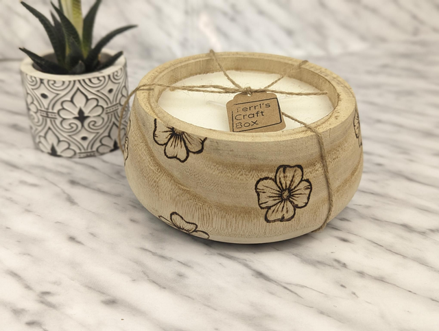 Wooden candle &#039;Pansy&#039; LARGE