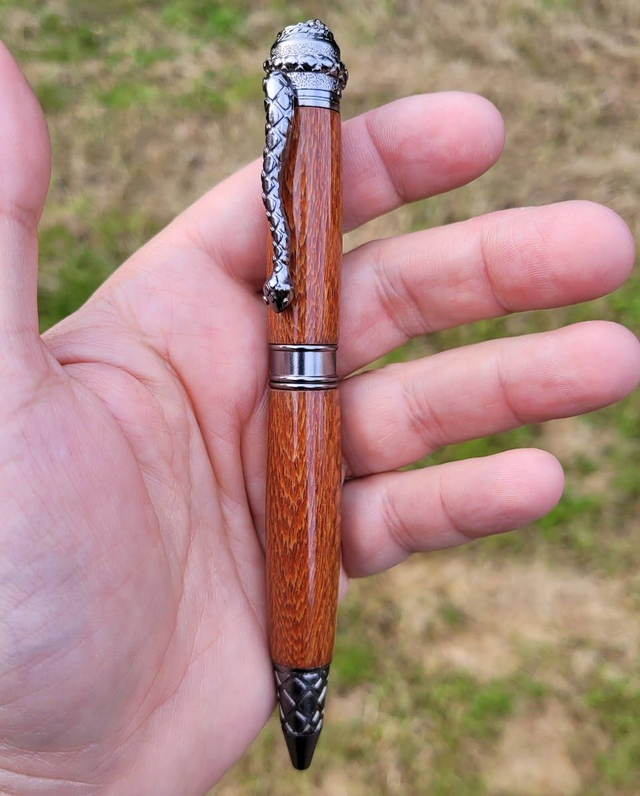 Stylo Serpent en louro faïa