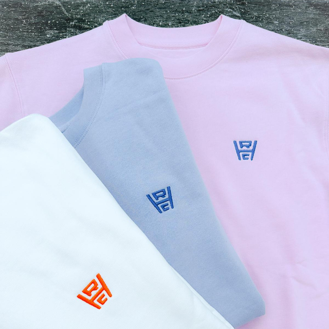 Vintage sweater borduur logo