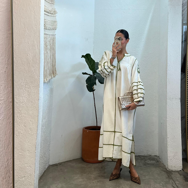 107 Vestido Odin blanco con verde 