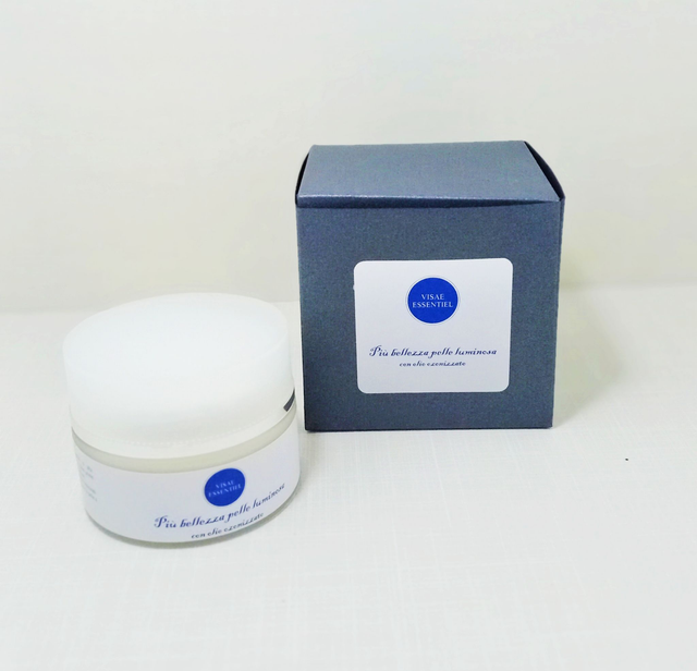 Crema Viso Pelle Luminosa all&#039;Olio Ozonizzato
