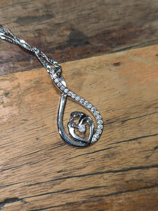 COLLIER PENDENTIF UNION