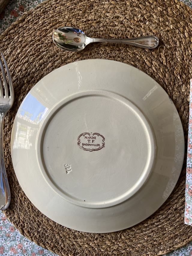 MARINE - Les assiettes plates de la manufacture Badonviller - Terre de Fer