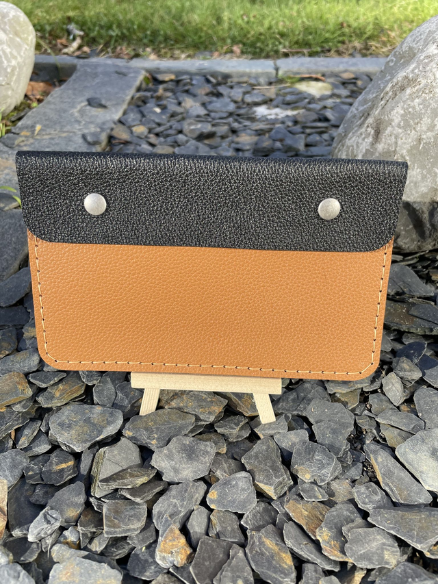 Pochette pour documents administratifs (passeport, carte d'identité, ou autres documents)