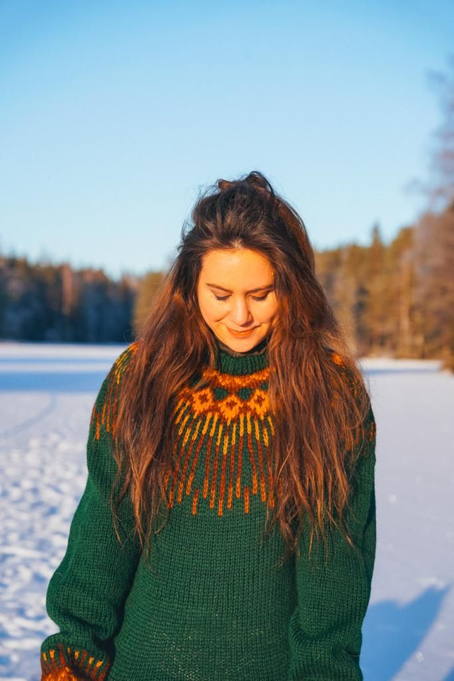 Hopi Polar Sweater Kit - Col 07 (Deep Green Vams) - Wool &amp; Pattern - Linka Neumann