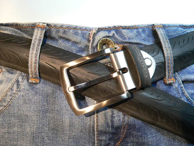 Pneu de course Mavic noir relief, DIRECTION