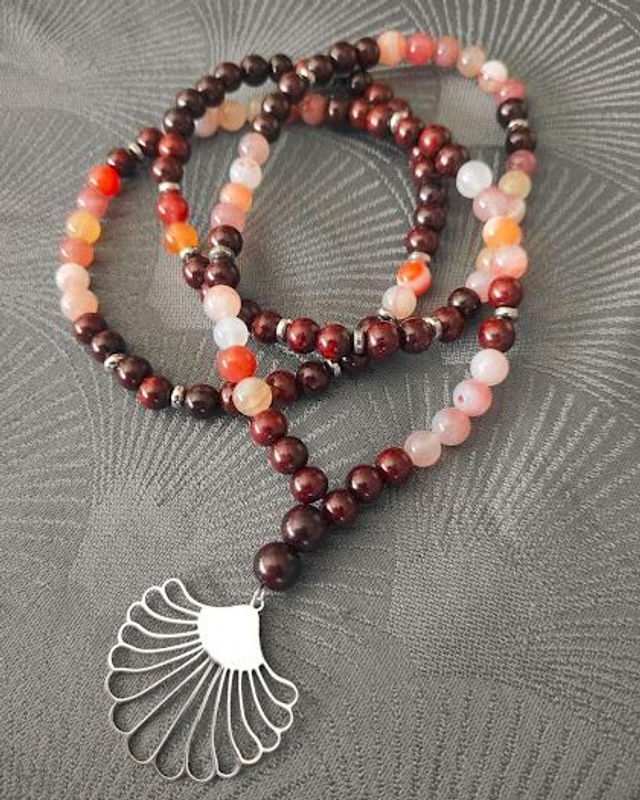 Mala Agate YanYuan et Bois Santal rouge (perles de 8mm)