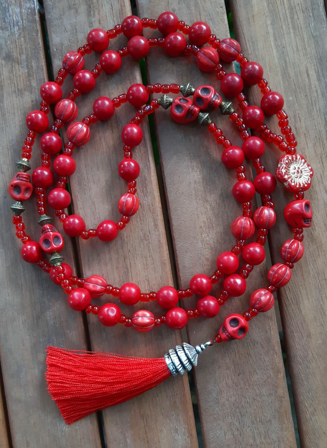 Chapelet Santa Muerte roja