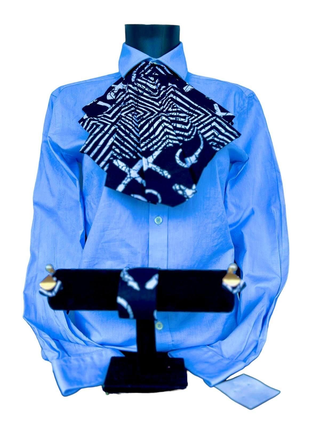 Collier plus boucle d&#039;oreille et bracelet