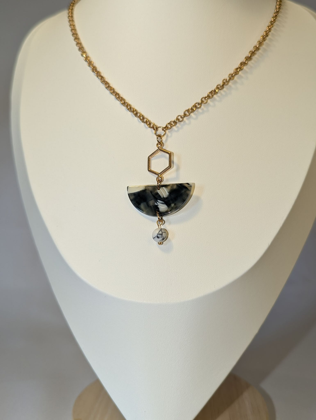 Collier résine et perle naturelle - plusieurs couleurs