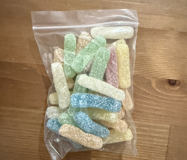 100g sour chips 