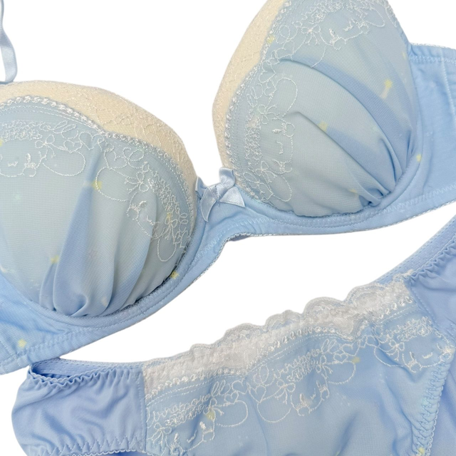 BNWT Japanese brand coquette blue star cinnamoroll sanrio bra and underwear set