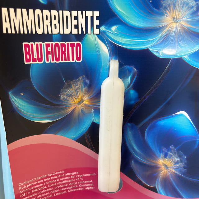 AMMORBIDENTE BLU FIORITO
