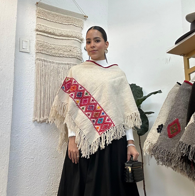 Poncho Lana 