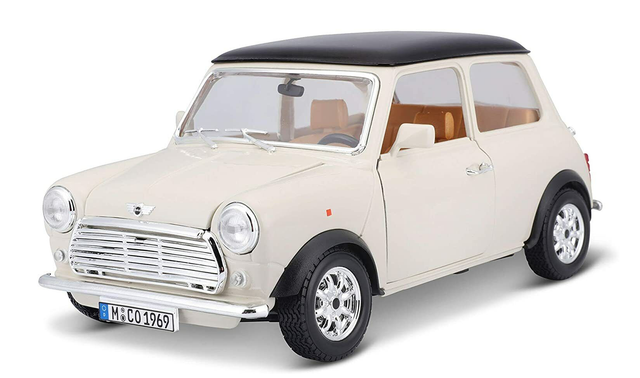 Mini Cooper 1969 Beige. Bburago 1:18