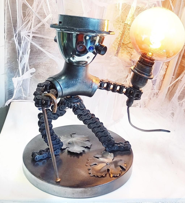 Fred Astaire, Lampe déco porte stylo, Lampe personnage à canotier - Artisanat Français