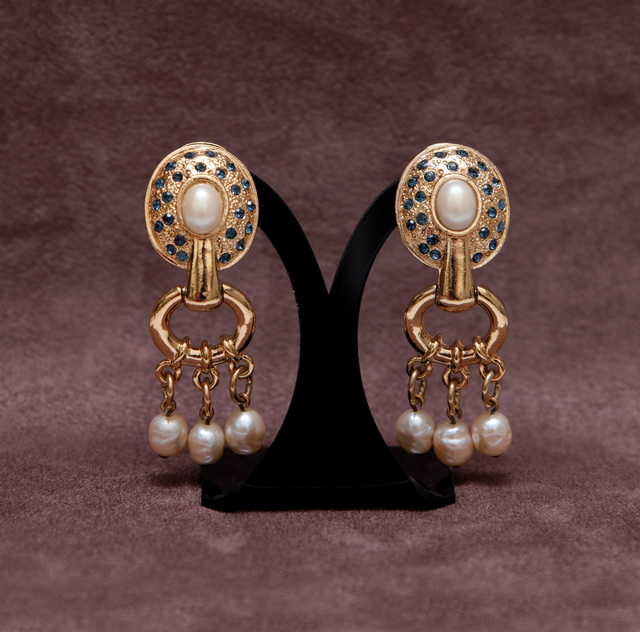 Paire de boucles Baroque or et strass bleus Vintage Agatha  (collector)