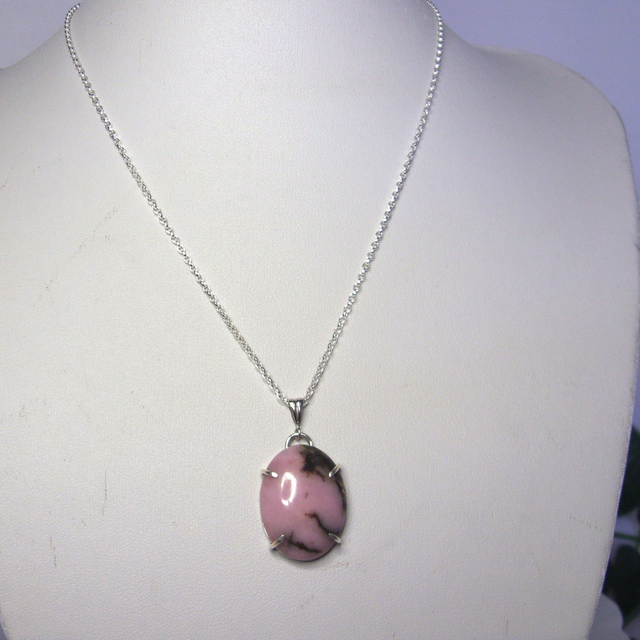 Rhodonite oval gemstone claw set pendant