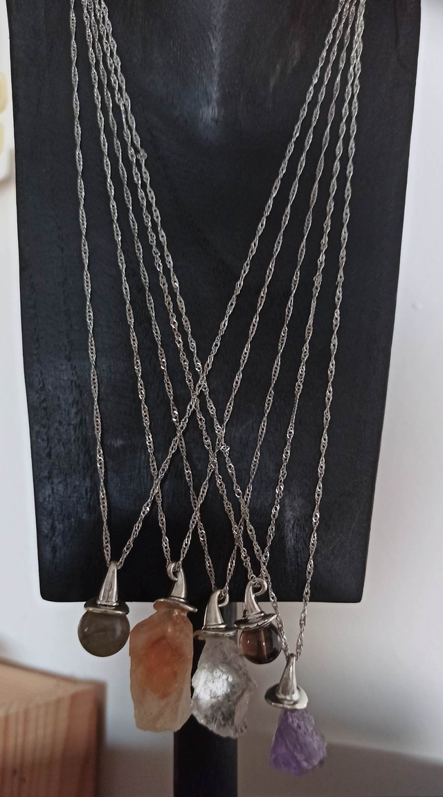 Collier Chapeau de Sorcière