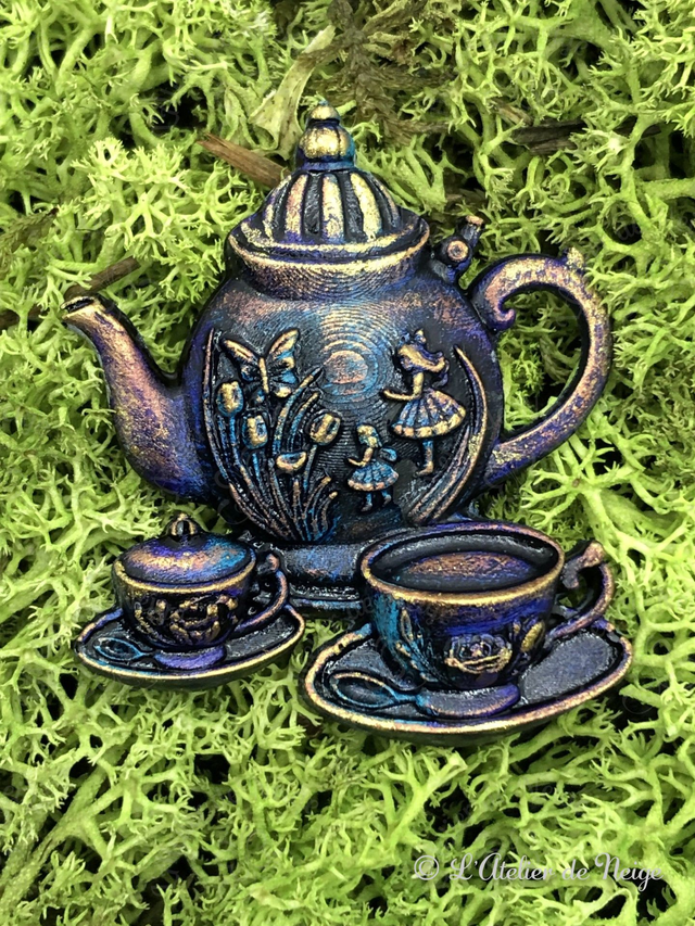 Broche Alice Service à Thé