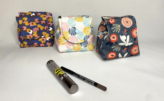 MINI POCHETTE DE RANGEMENT FLEURS SCANDINAVES TISSU BIO