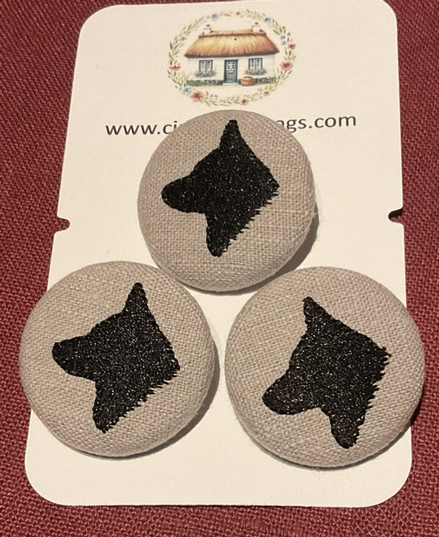 Embroidered linen covered buttons - German Shepherd Head