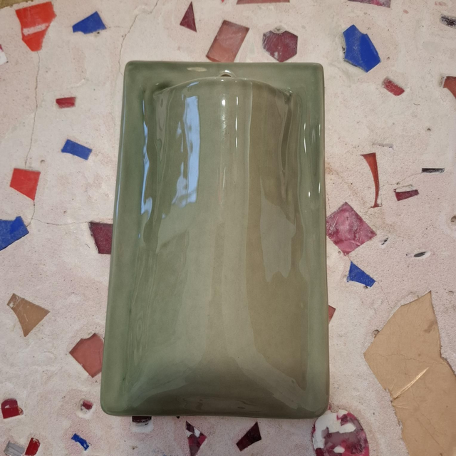 Cap4 vase mural vert sauge