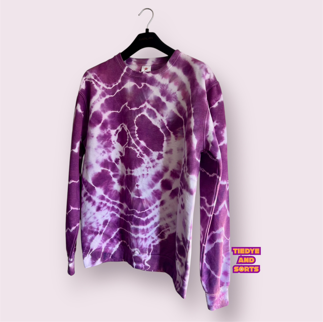 Purple Aura Geode sweatshirt XL